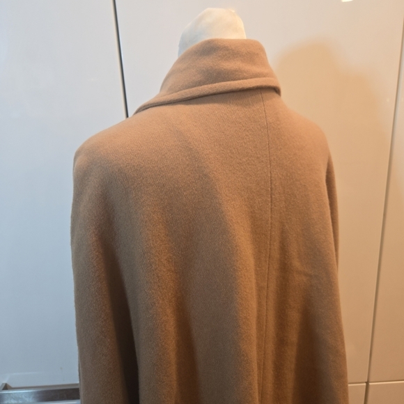 Twelfth Street Wool Cape Arm Holes Collared Mid Length Tan Brown Size Small USA - Picture 7 of 14